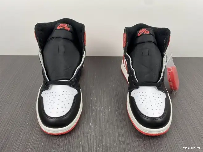 1 555088-112 Air Track Red High Jordan Retro 0515